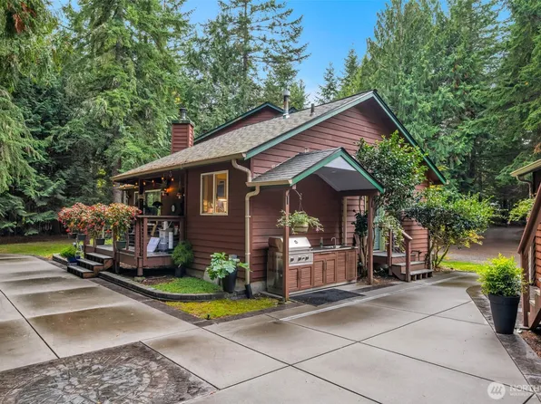 1038 NE Blue Ridge Drive, Poulsbo, WA 98370