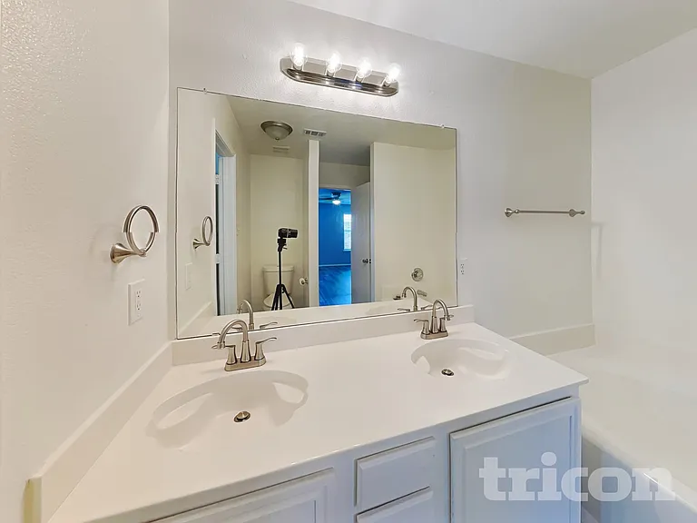 720 Rowdy Dr — Photo 8