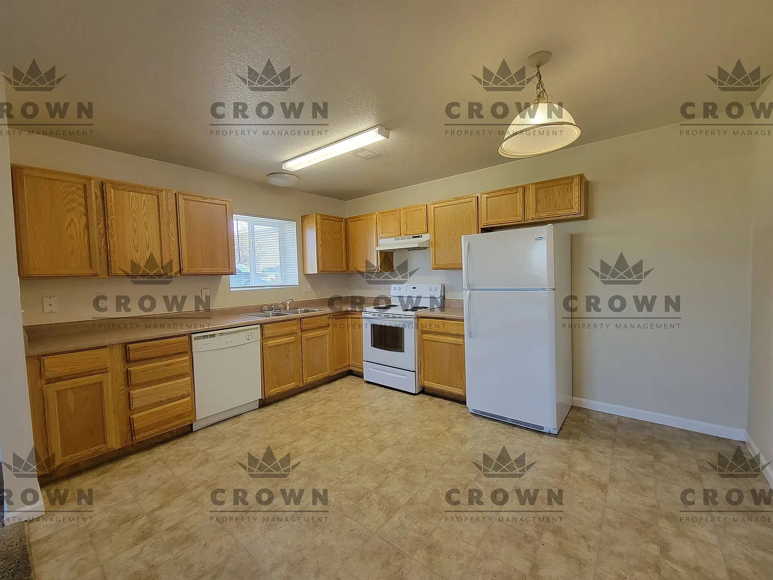 3 bed, 980 sqft, $1,395 — Photo 2