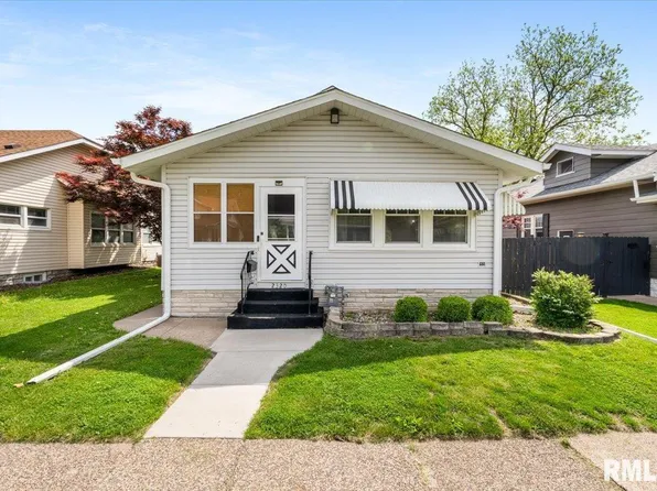2320 6th St, Moline, IL 61265