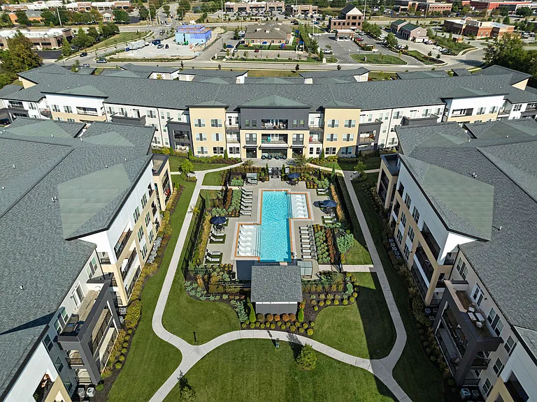 Aria Apartments of Zionsville — Photo 31