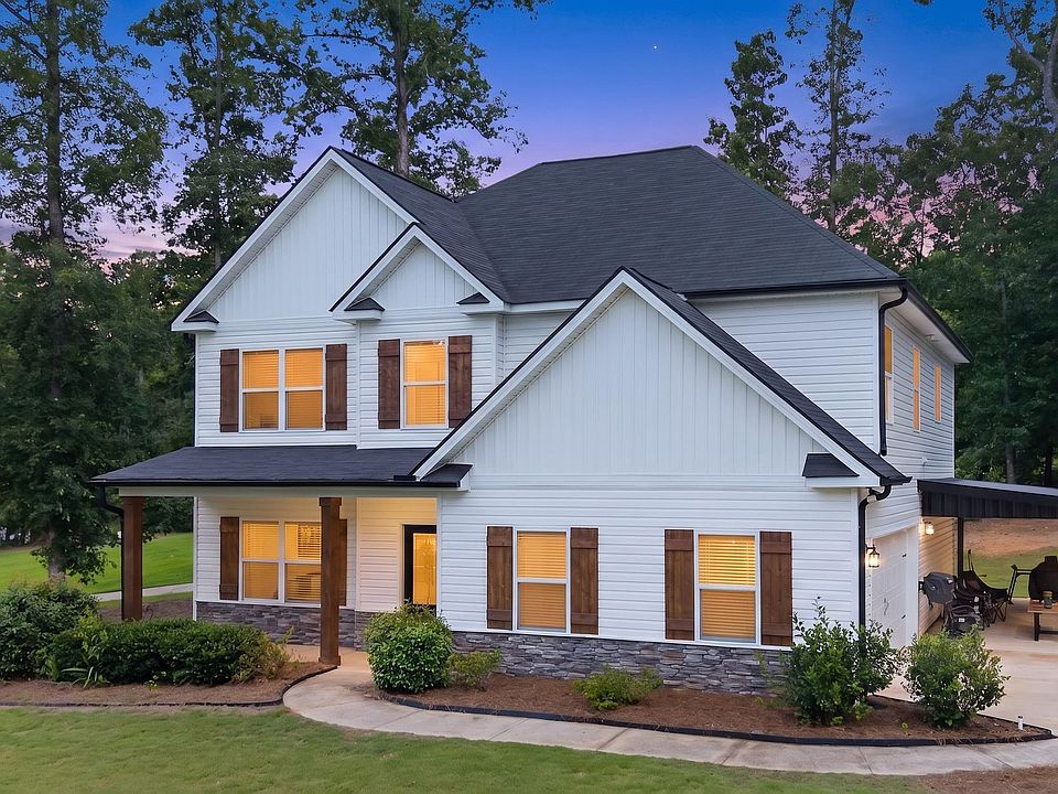 1st image of 207 Dixon Cir