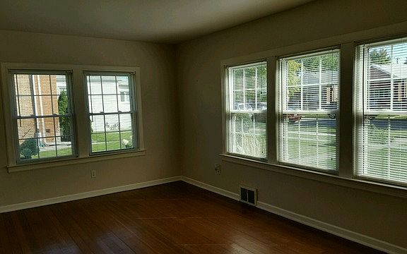 2nd image of 5010 S Laramie Ave