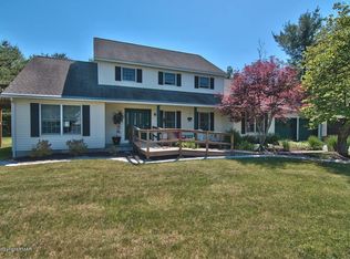 118 Livingston Rd, Stroudsburg, PA 18360