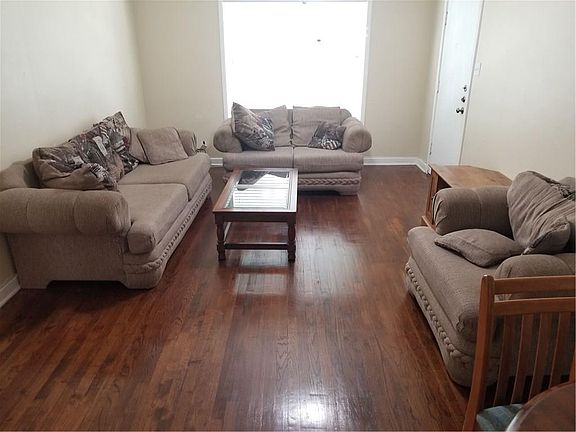 5th image of 3309 Grooms St APT 204-2