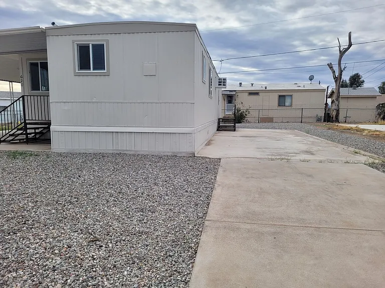 620 Silver Ln — Photo 3
