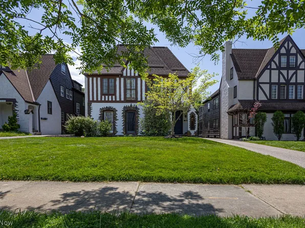 18004 Winslow Rd, Shaker Heights, OH 44122