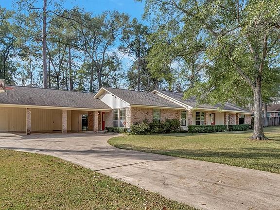 3rd image of 1502 Spanish Moss Dr