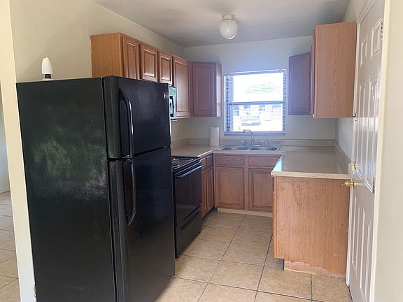 4th image of 95 Lakeview Ave