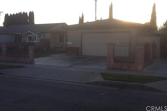 2nd image of 3433 Van Wig Ave