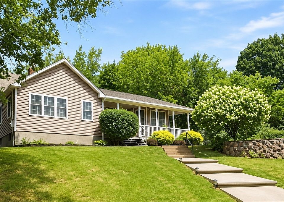 1st image of 25 Robbins Ave