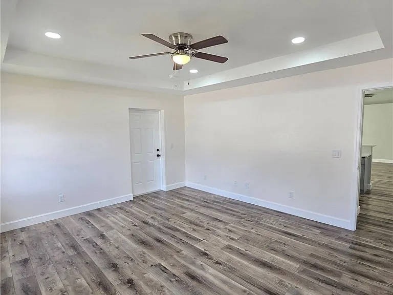 120 Clinton Ave — Photo 30