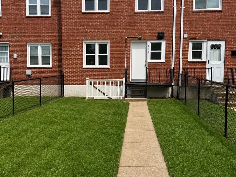 818 Bradhurst Rd — Photo 16