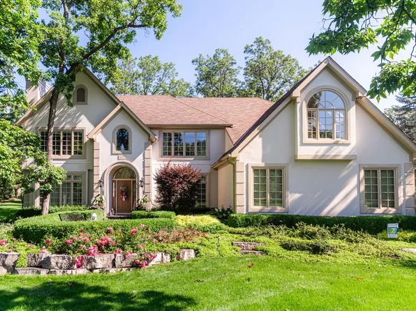 451 Courtney Cir, Sugar Grove, IL 60554