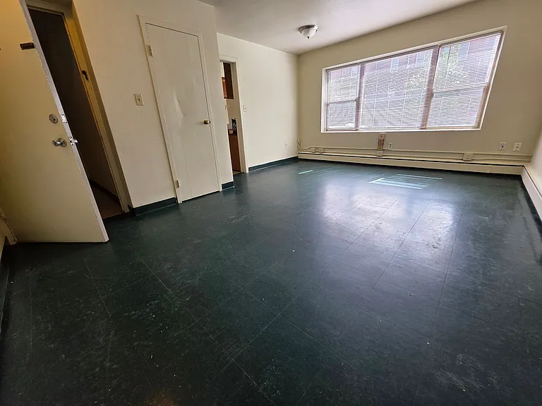 325 8th Ave SE — Photo 7