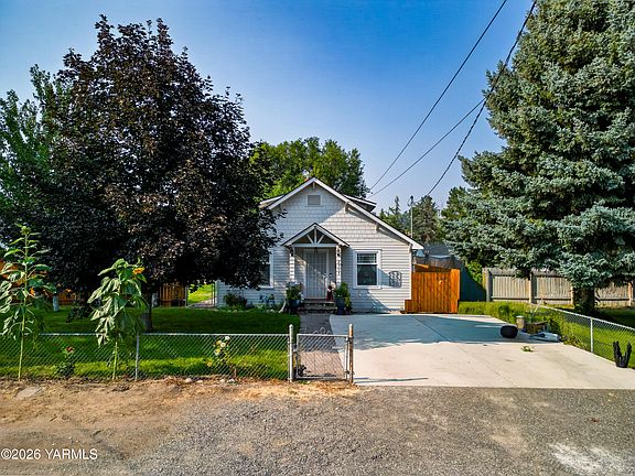 2nd image of 8505 Aspen Rd