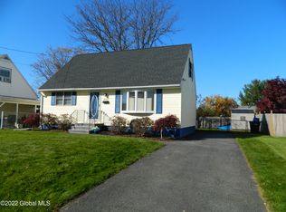 19 Oneil St, Troy, NY 12180