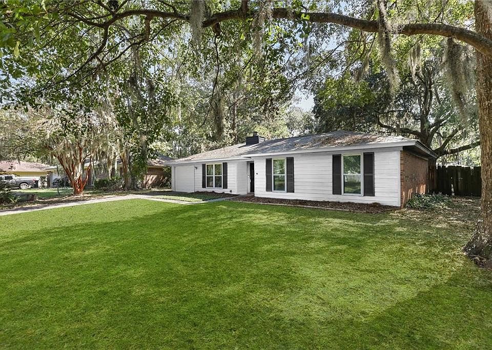1st image of 6 Chowning Dr