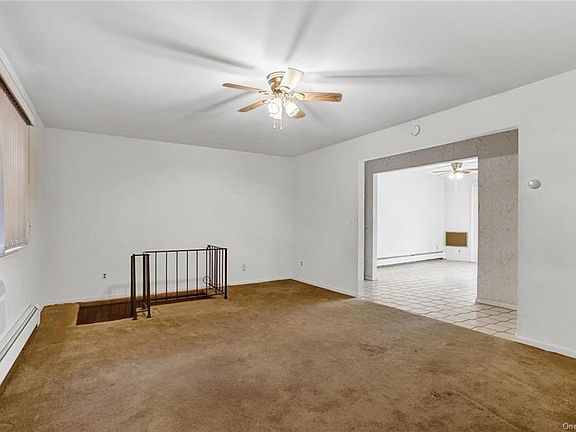 4th image of 23 Somerset Dr APT 13B