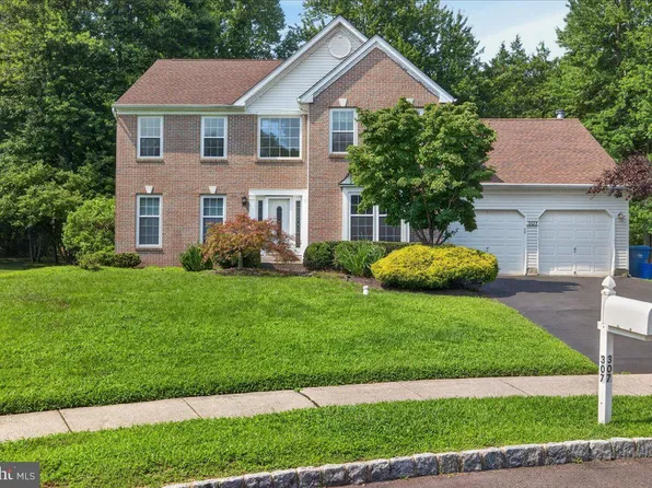 307 Frazer Dr, Yardley, PA 19067