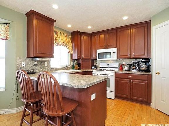 3rd image of 5148 W Alpen Glow Ct