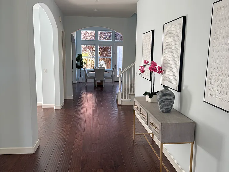 242 Prairie Way — Photo 2