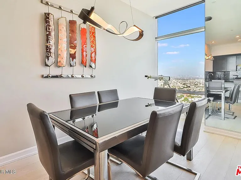 900 W Olympic Blvd #34D — Photo 17