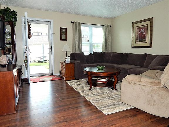 4th image of 5588 Cypress Chase