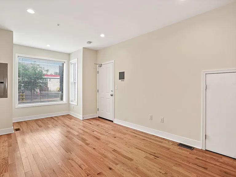 26 Florida Ave NE #1 — Photo 5