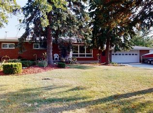 7821 E Britton Dr, Niagara Falls, NY 14304