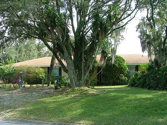 2nd image of 3212 Curtis Dr
