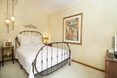 Rented by Susan Finkel, LREB