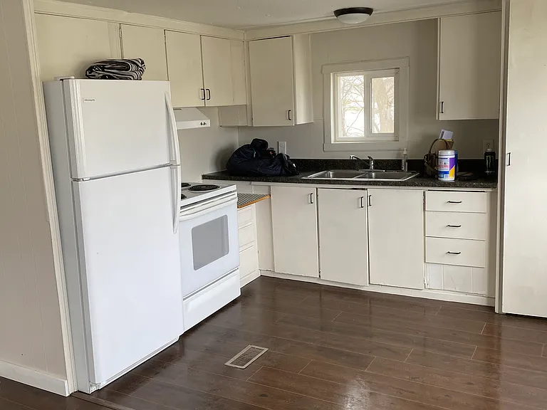 660 N Millborne Rd — Photo 12