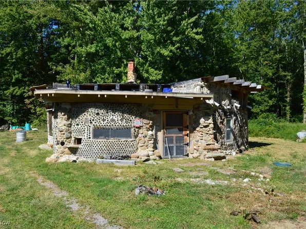 2805 Black Sea Rd, Jefferson, OH 44047