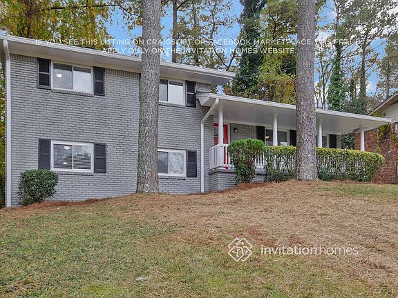 3rd image of 2631 Cavalier Dr