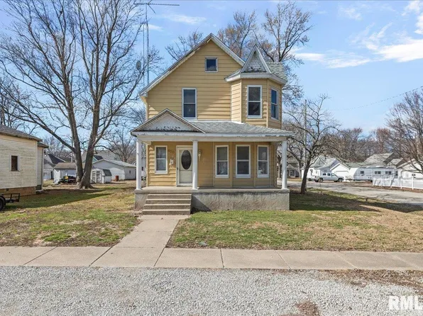 600 Sanford Ave, Nokomis, IL 62075