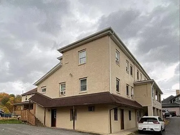 7 Grant St APT 3, Morgan, PA 15064