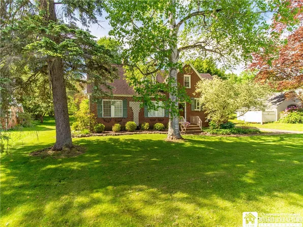 575 Front St, Jamestown, NY 14701