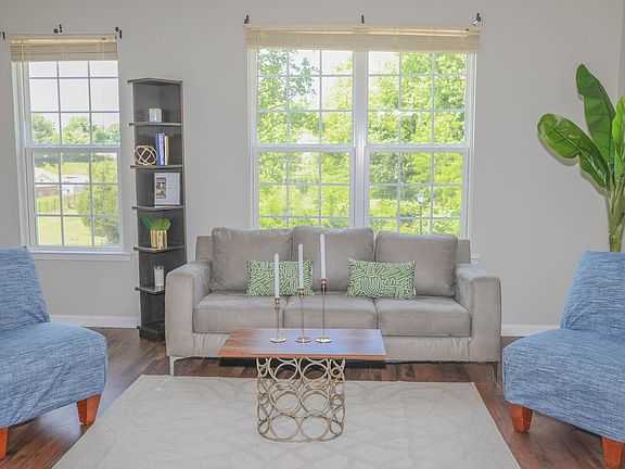 5th image of 6129 Hanlon St