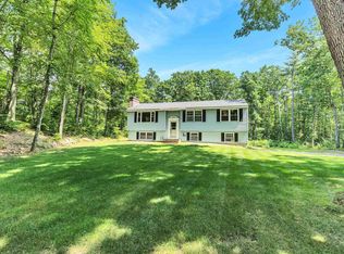 60 Rockwood Ter, Auburn, NH 03032