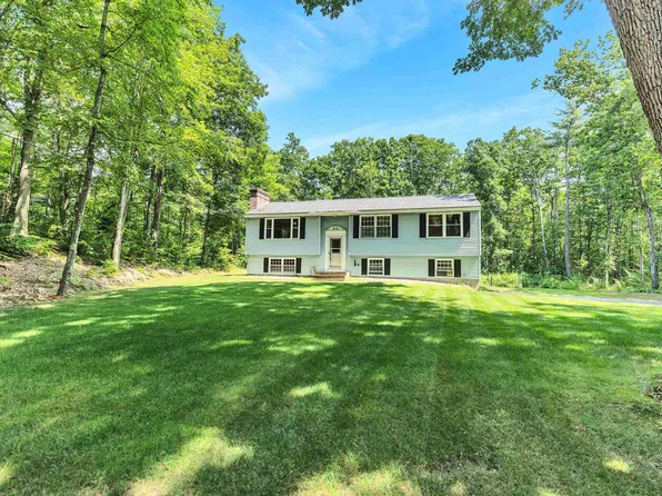 60 Rockwood Terrace, Auburn, NH 03032