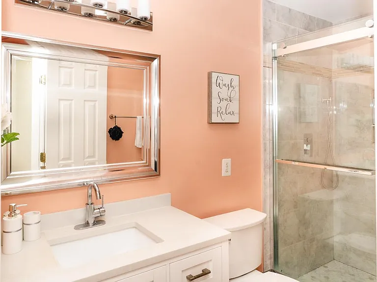 18278 Maple Spring Ct — Photo 25