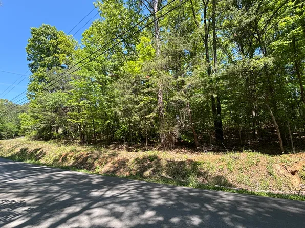 670 Lake View Dr, South Pittsburg, TN 37380