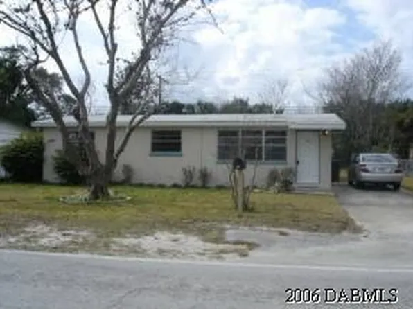 916 Derbyshire Rd, Daytona Beach, FL 32117