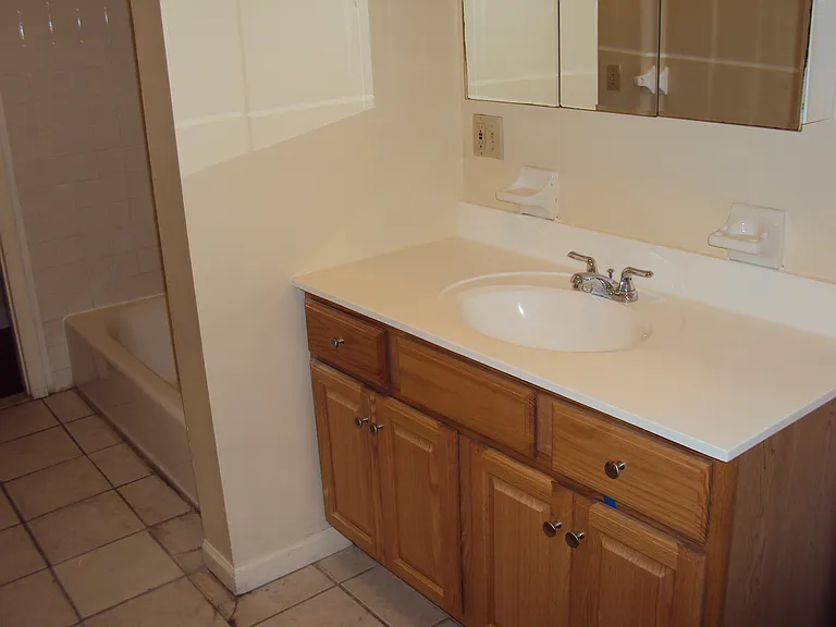 171 Mansion St #2 — Photo 4