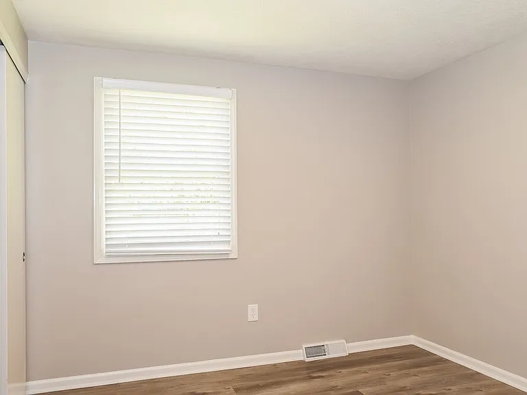 1204 Daylight Dr — Photo 11