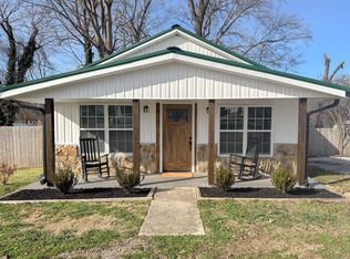 502 E Market St, Decherd, TN 37324