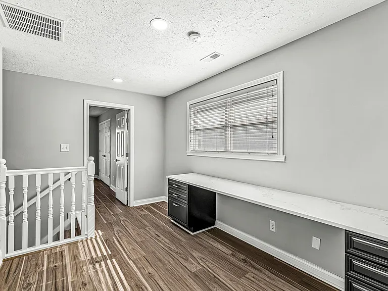 2046 Ruckle St — Photo 18