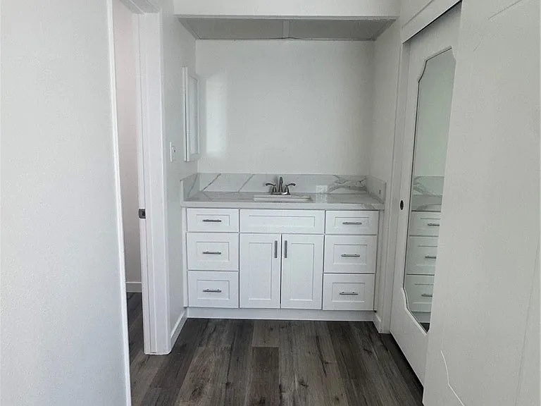 522 W Sierra Madre Blvd #B — Photo 11
