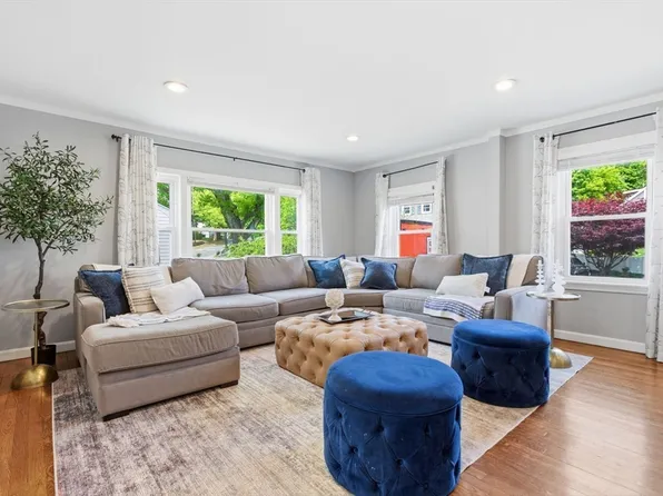 97 Taft St, Medford, MA 02155